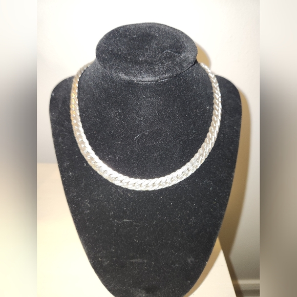 Jewelry - Vintage Silvertone Herringbone Chocker! Not singed from what I can see.